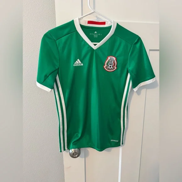 Adidas Green and White Mexico Soccer Jersey - Picture 1 of 4